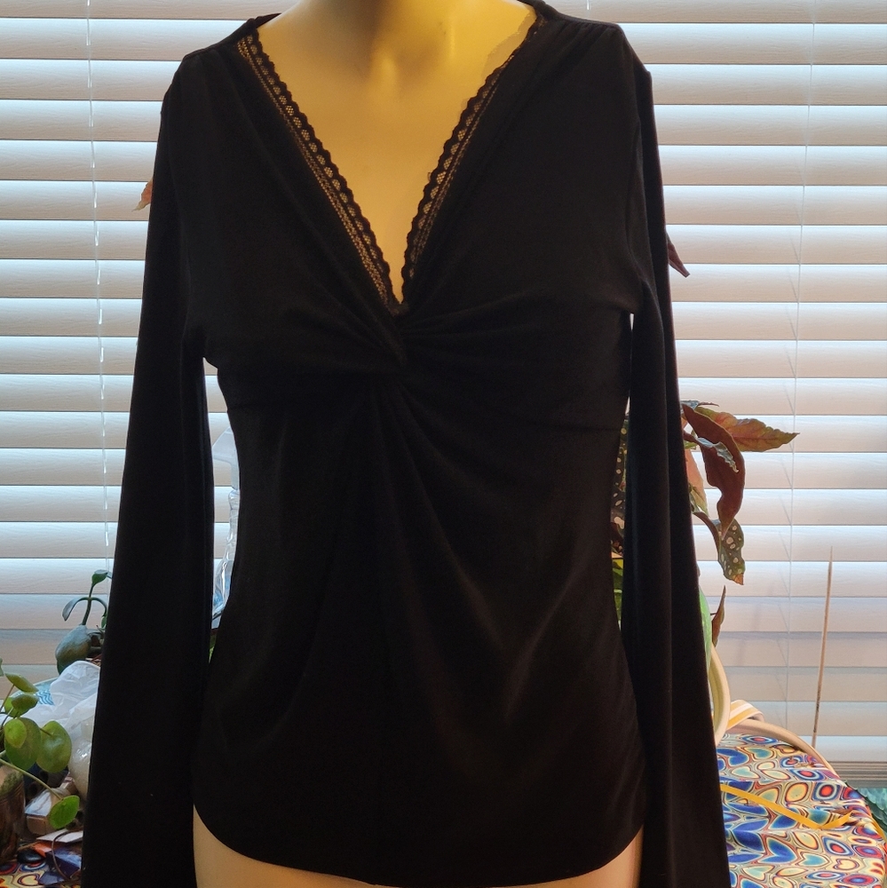 White house/black market dressy top